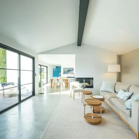 Vila Superbe Maison D'architecte Autour De Sa Piscine Chauffee *